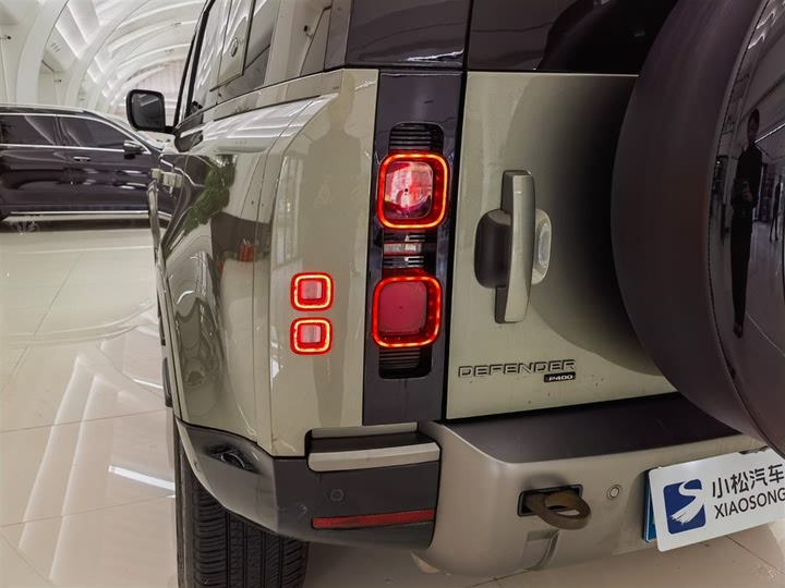 Фото 6 - Land Rover Defender