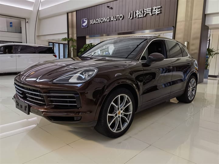 Фото 1 - Porsche Cayenne
