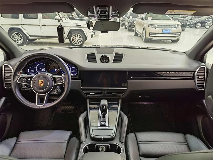 Фото 12 - Porsche Cayenne