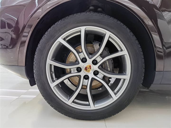 Фото 7 - Porsche Cayenne