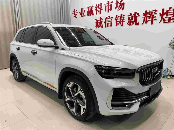 Фото 3 - Geely Monjaro