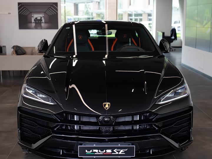Фото 5 - Lamborghini Urus SE