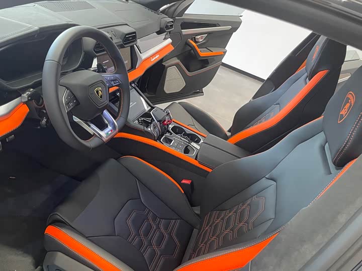 Фото 7 - Lamborghini Urus SE