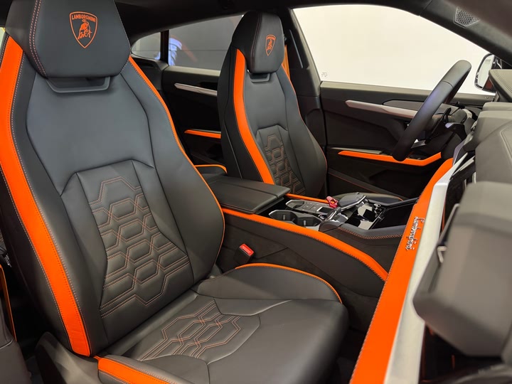 Фото 8 - Lamborghini Urus SE