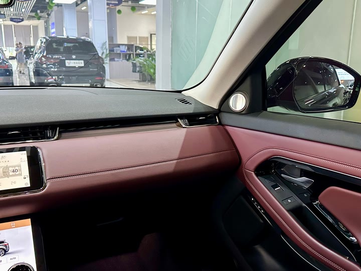 Фото 13 - Land Rover Range Rover Evoque L