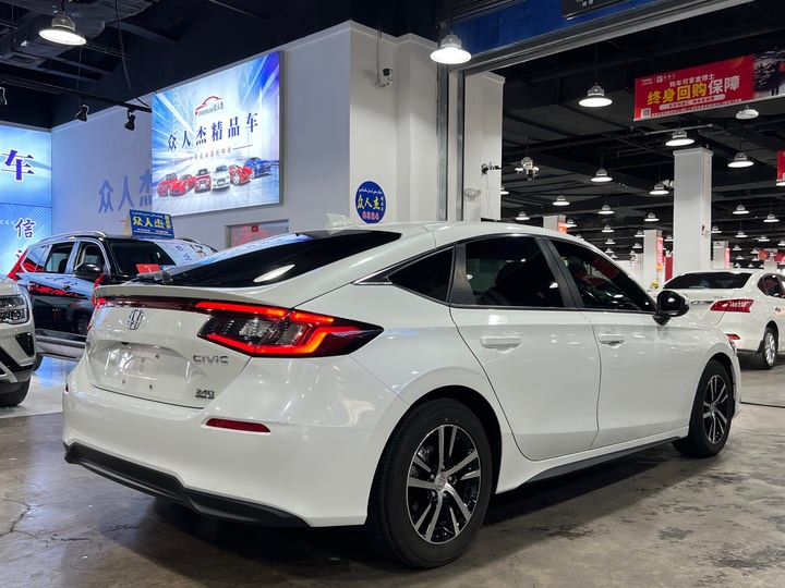 Фото 6 - Honda Civic