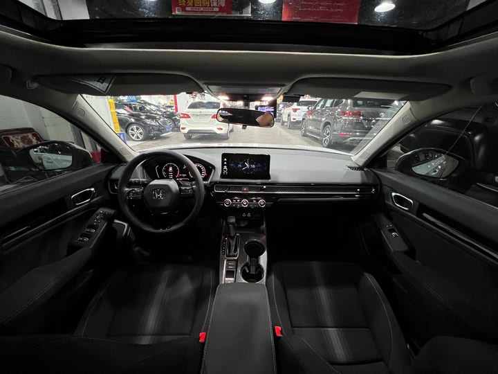 Фото 8 - Honda Civic