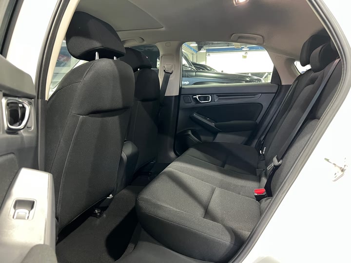 Фото 9 - Honda Civic