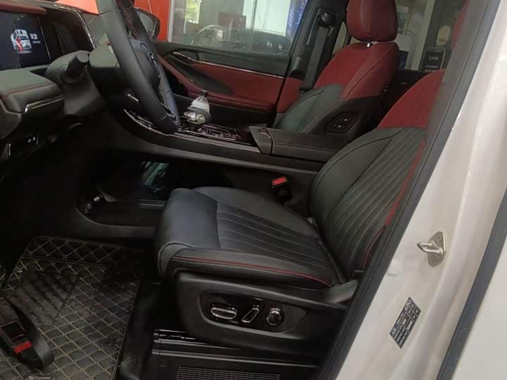 Фото 9 - GAC Trumpchi M8