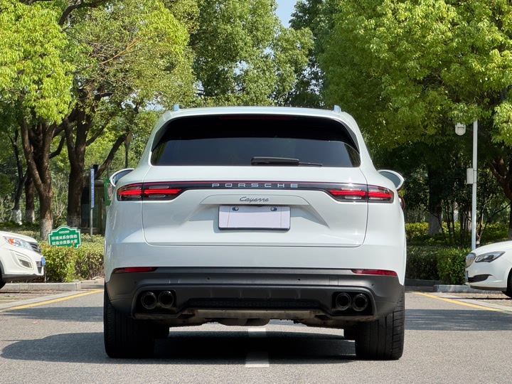 Фото 19 - Porsche Cayenne