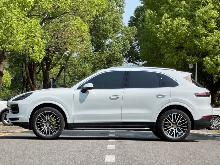 Фото 20 - Porsche Cayenne