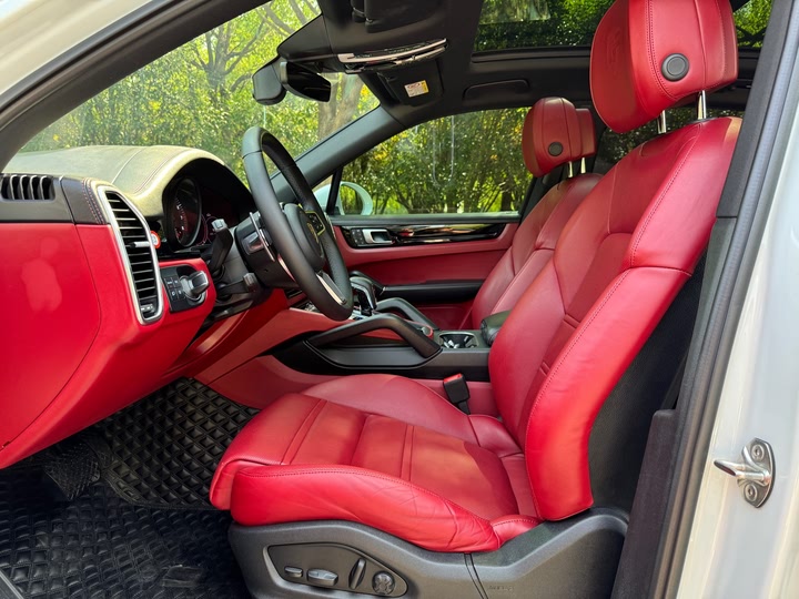 Фото 5 - Porsche Cayenne