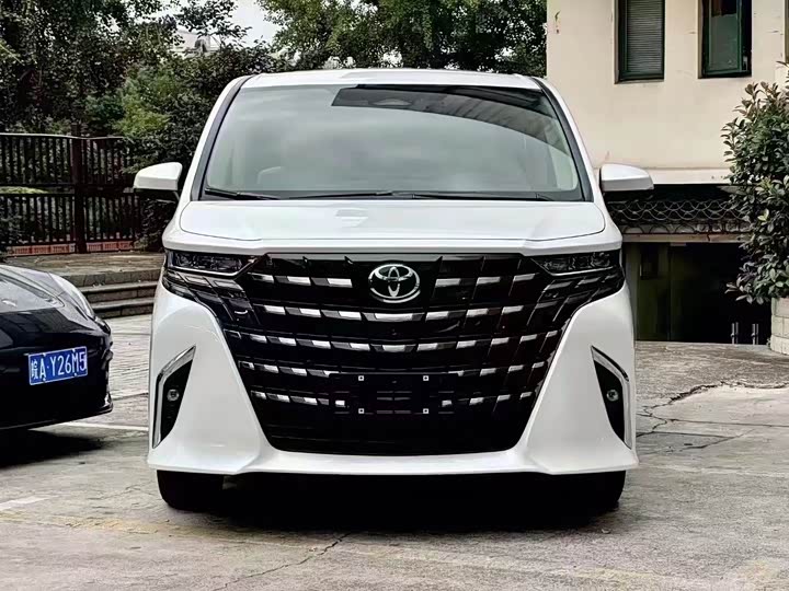 Фото 6 - Toyota Alphard