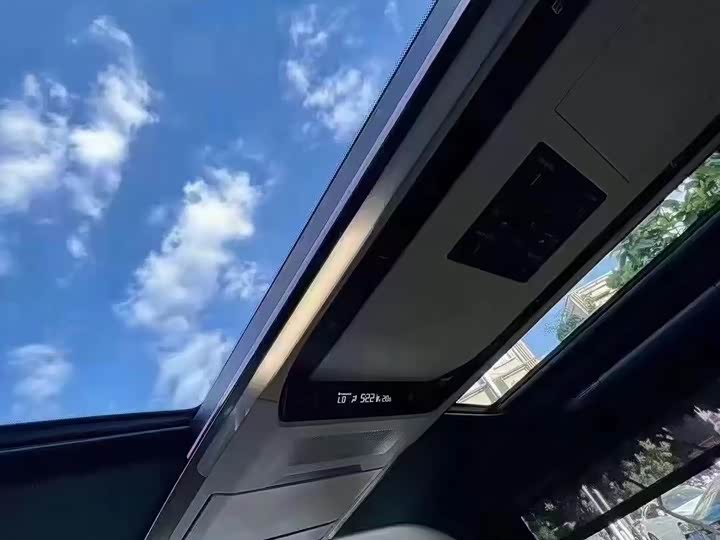 Фото 7 - Toyota Alphard