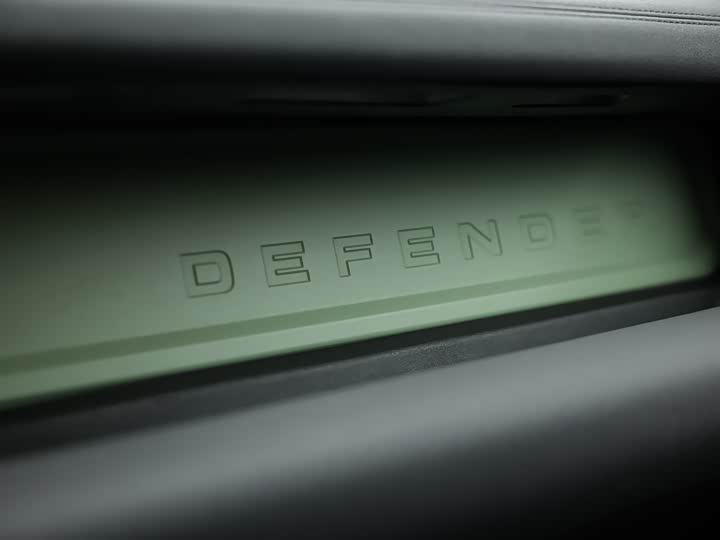 Фото 14 - Land Rover Defender