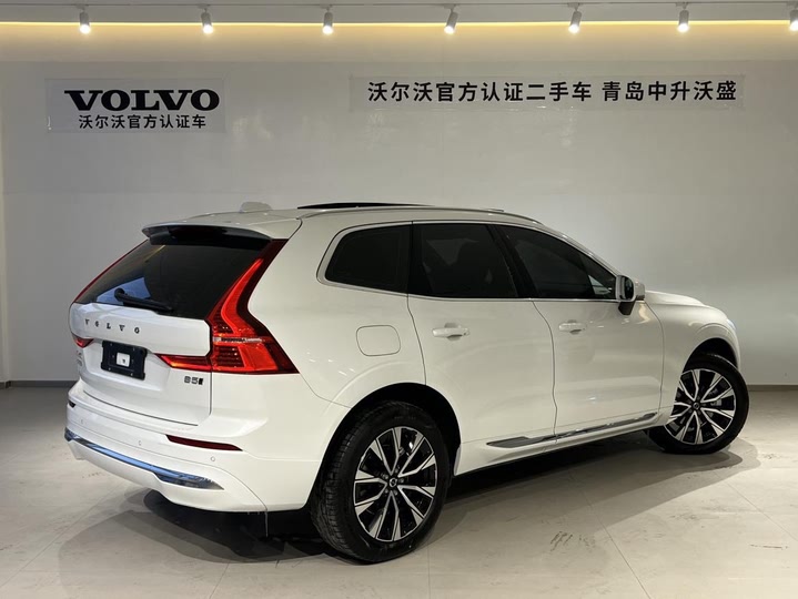 Фото 4 - Volvo XC60