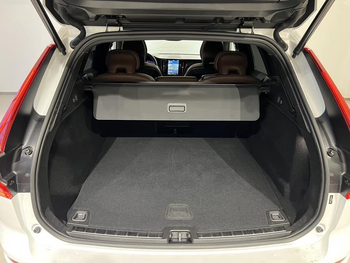 Фото 7 - Volvo XC60