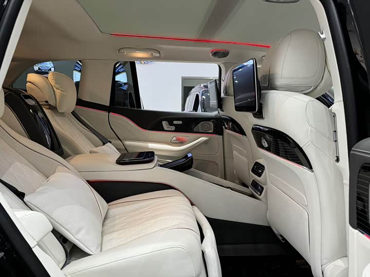 Фото 12 - Mercedes-Benz GLS-Class