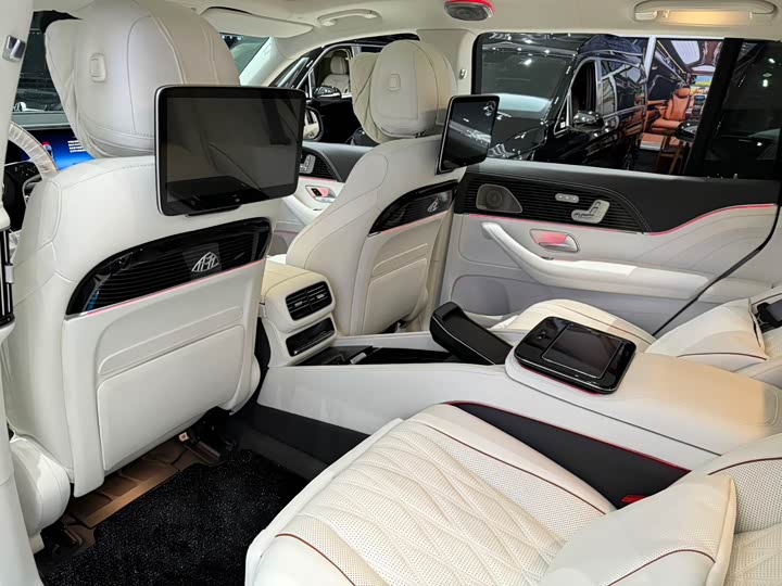 Фото 15 - Mercedes-Benz GLS-Class