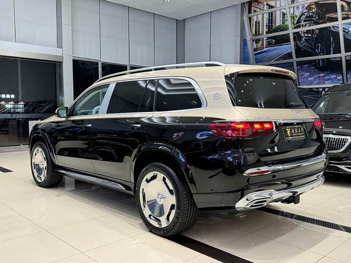 Фото 21 - Mercedes-Benz GLS-Class