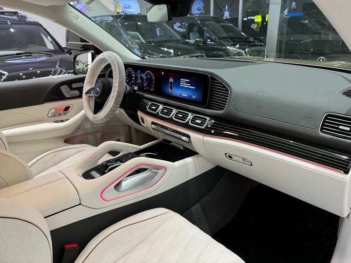 Фото 8 - Mercedes-Benz GLS-Class