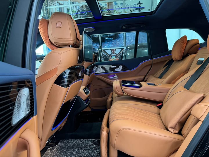 Фото 12 - Mercedes-Benz GLS-Class