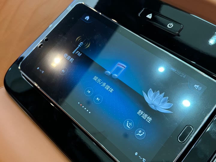 Фото 17 - Mercedes-Benz GLS-Class