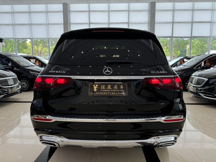 Фото 23 - Mercedes-Benz GLS-Class