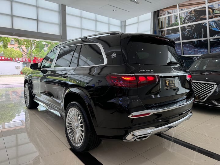 Фото 25 - Mercedes-Benz GLS-Class