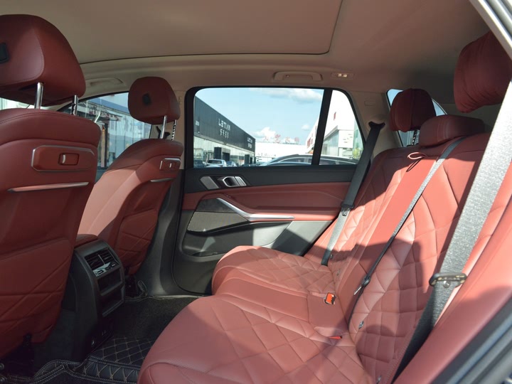 Фото 15 - BMW X5