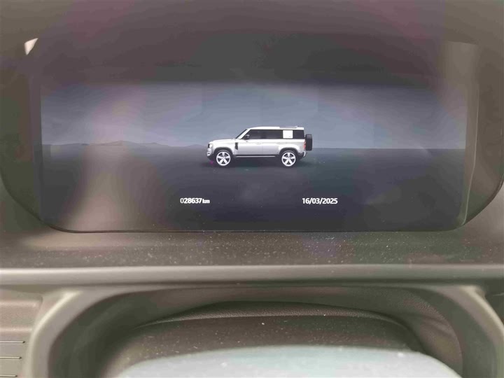 Фото 22 - Land Rover Defender