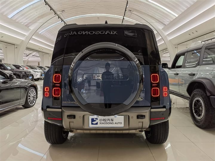 Фото 3 - Land Rover Defender