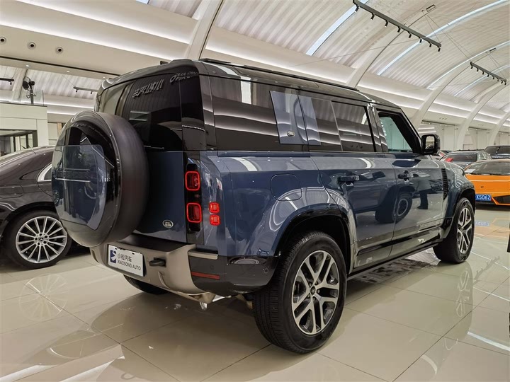 Фото 4 - Land Rover Defender