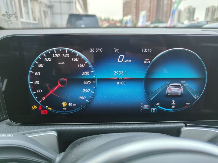 Фото 14 - Mercedes-Benz GLB-Class