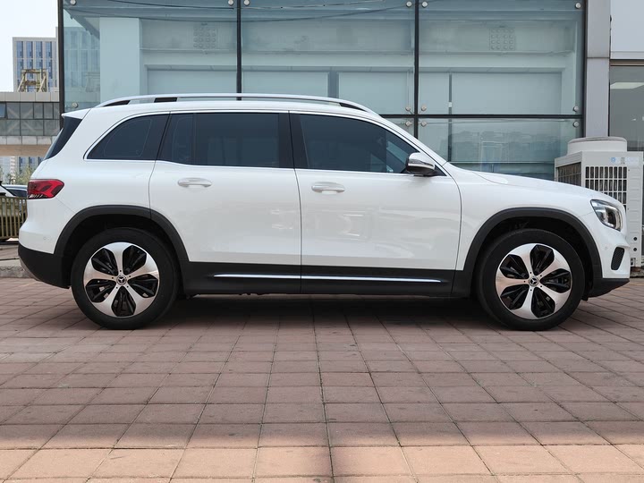 Фото 5 - Mercedes-Benz GLB-Class