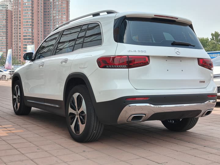 Фото 6 - Mercedes-Benz GLB-Class