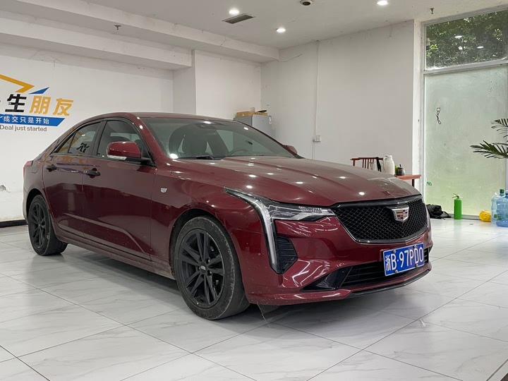 Фото 2 - Cadillac CT4