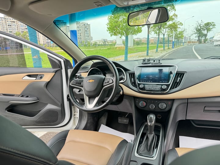 Фото 13 - Chevrolet Monza