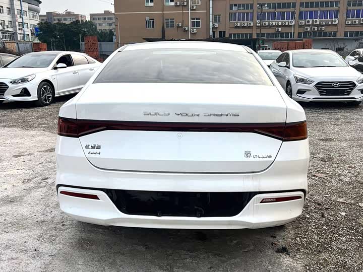 Фото 9 - BYD Qin Plus