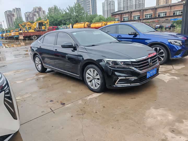 Фото 3 - Volkswagen Passat