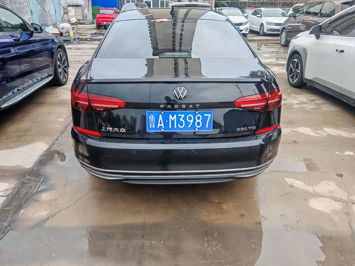 Фото 5 - Volkswagen Passat