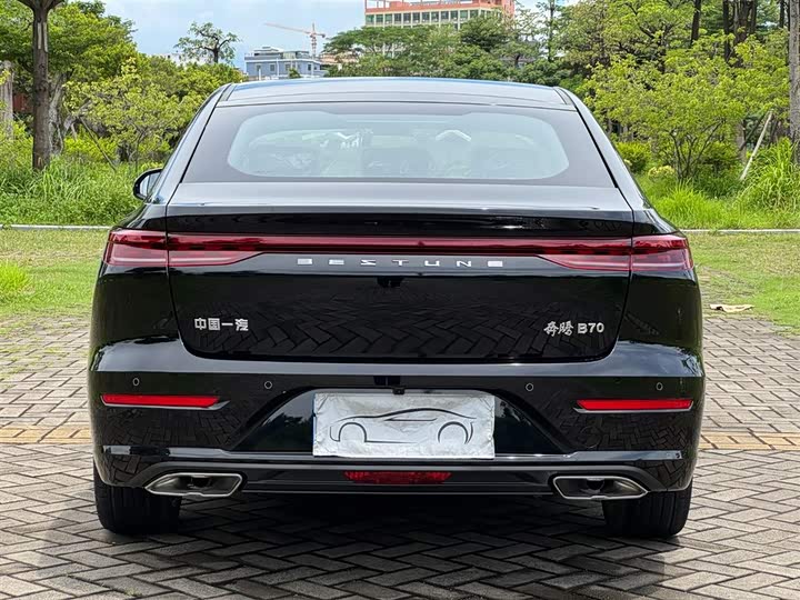 Фото 5 - Bestune B70