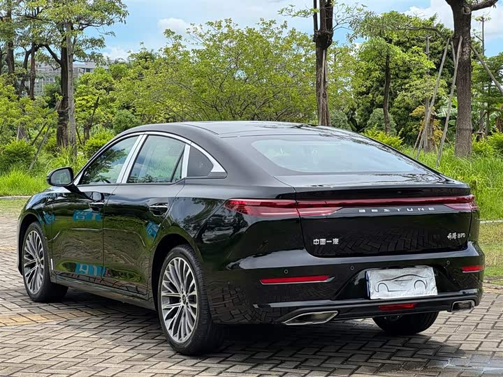 Фото 6 - Bestune B70