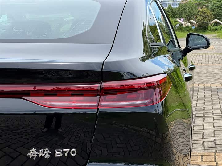 Фото 9 - Bestune B70