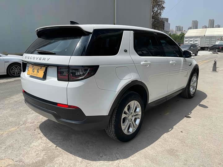 Фото 18 - Land Rover Discovery Sport