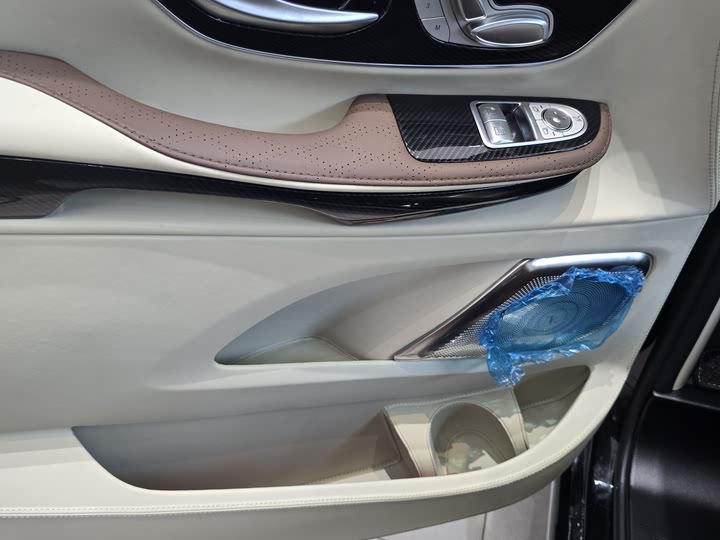 Фото 6 - Mercedes-Benz V-Class