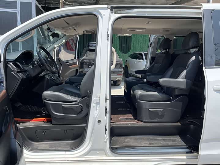 Фото 4 - Maxus G10