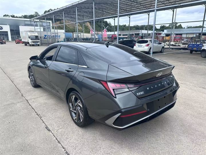 Фото 10 - Hyundai Elantra N line