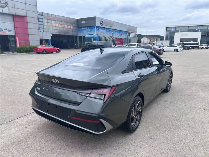 Фото 12 - Hyundai Elantra N line