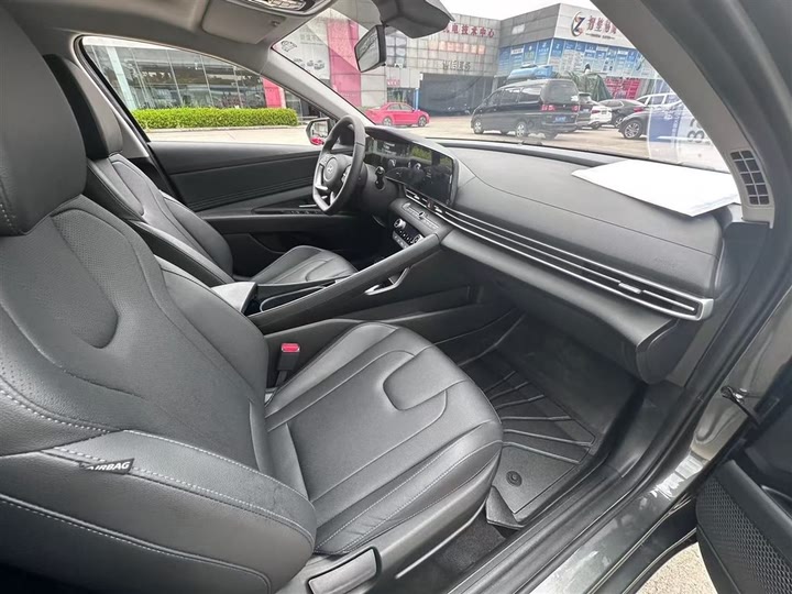 Фото 16 - Hyundai Elantra N line